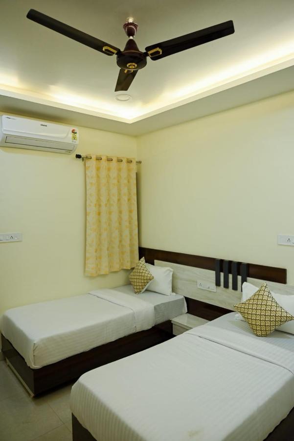 Hotel Golden Bliss Bhopal Exterior foto